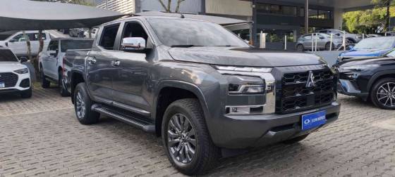 MITSUBISHI TRITON 2.4 BITURBO DIESEL CD HPE 4X4 AUTOMÁTICO MITSUBISHI TRITON 2.4 BITURBO DIESEL CD HPE 4X4 AUTOMÁTICO